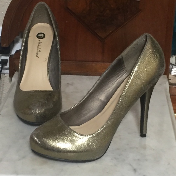 ❗️DONATING 6/12❗️FINAL PRICE❗️Perfect pewter platform pumps - Picture 2 of 4